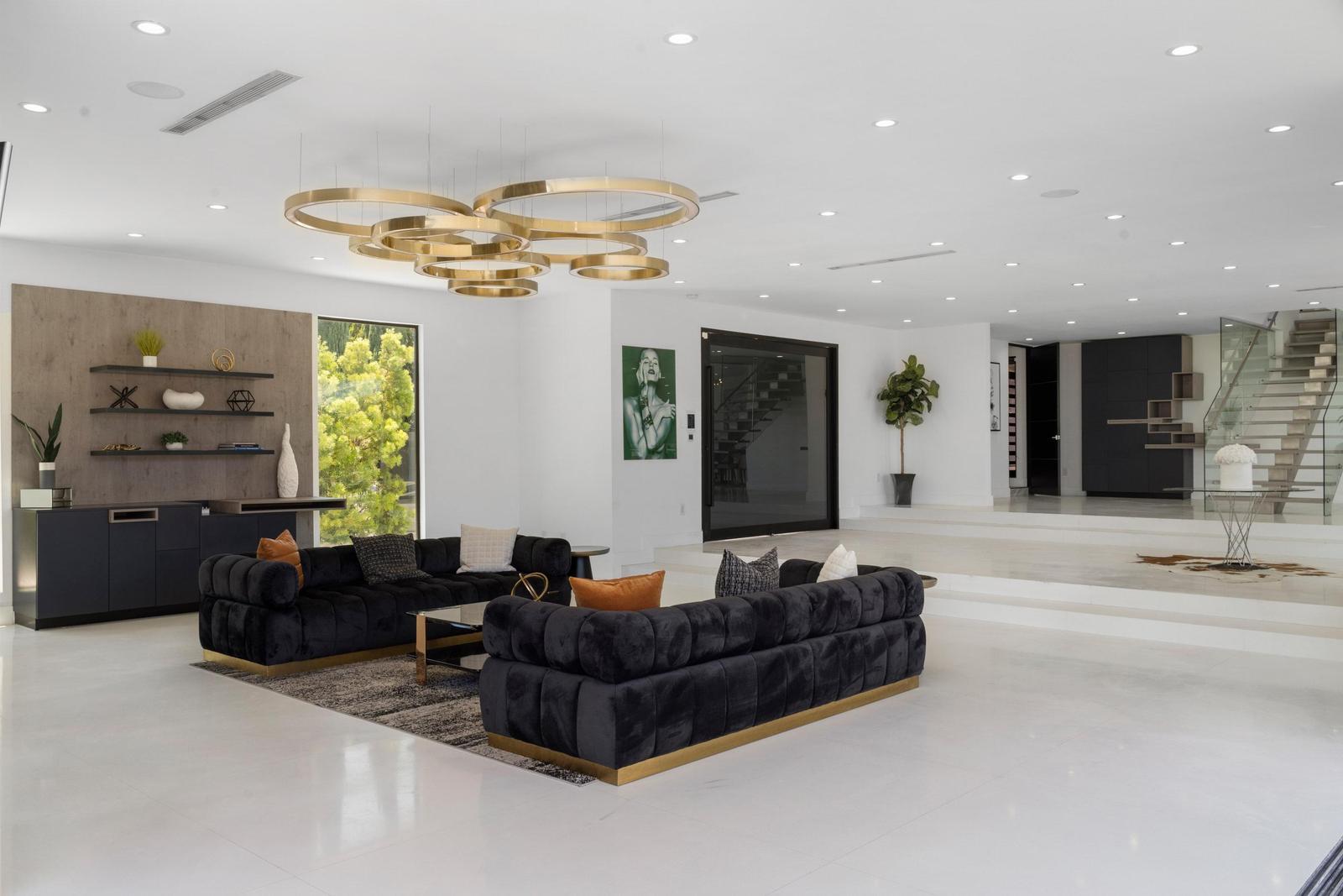 Hercules Sky Mansion gallery image 5