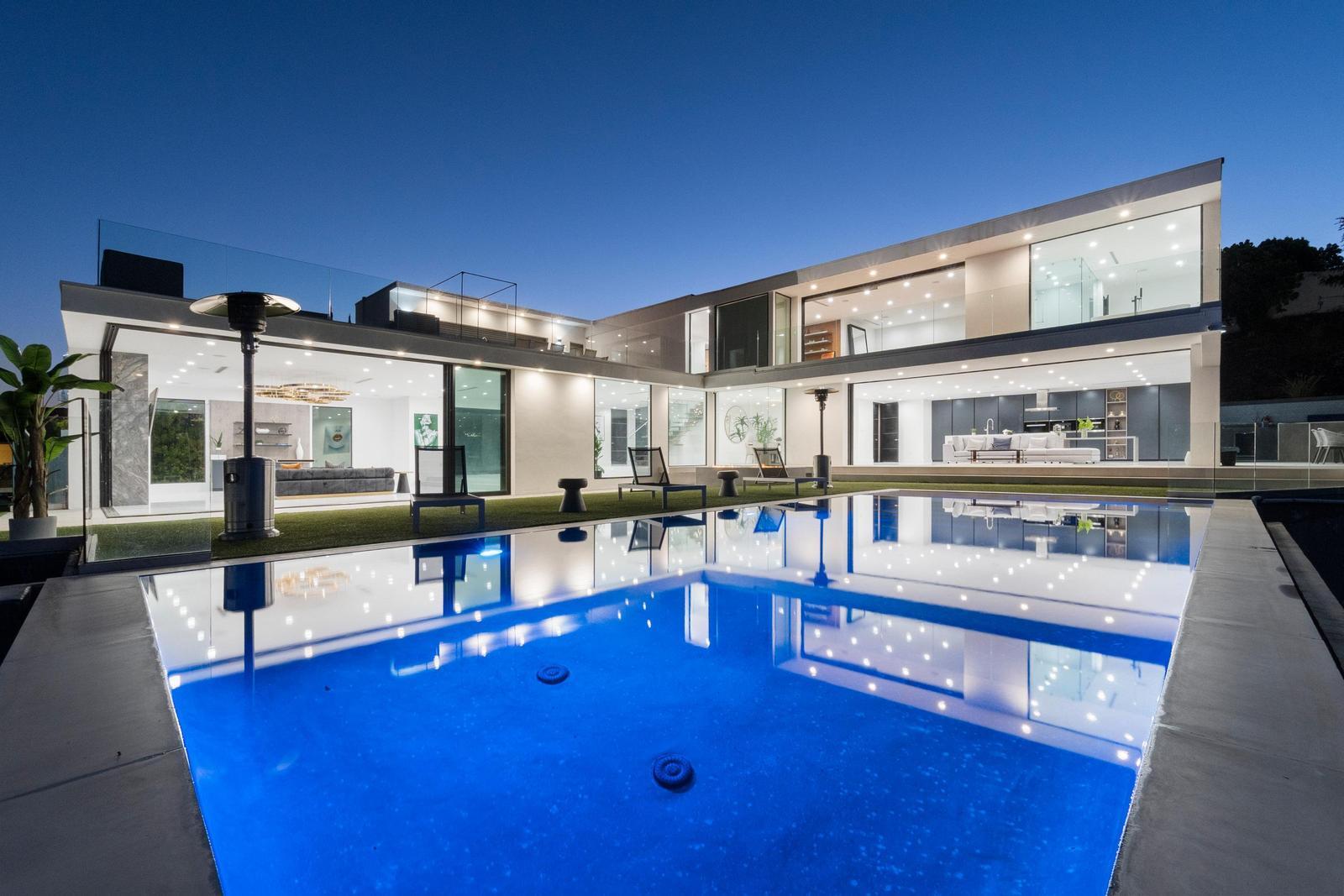 Hercules Sky Mansion gallery image 1