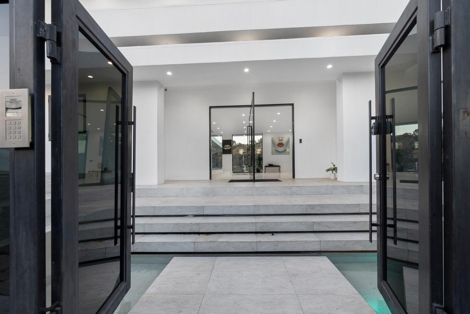 Hercules Sky Mansion gallery image 3