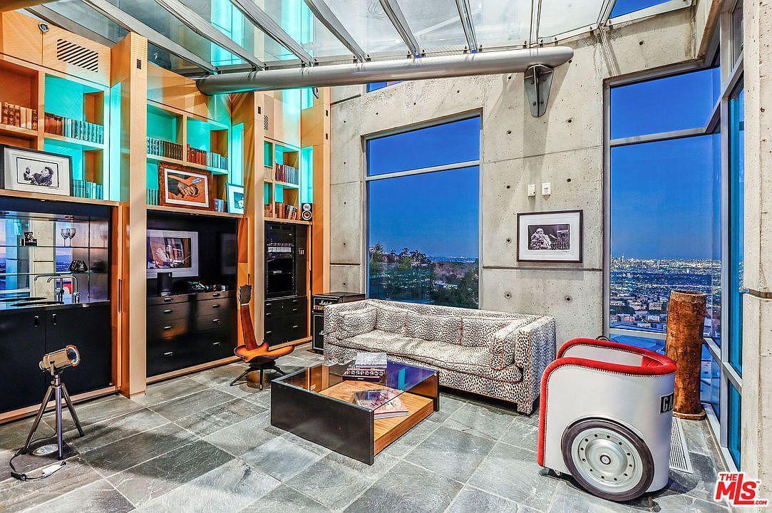 Sky Castle Estate gallery image 8