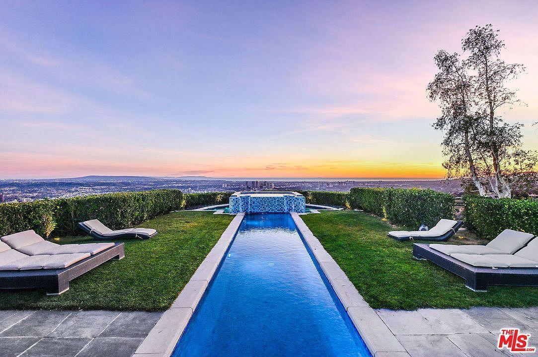 Sky Castle Estate gallery image 2