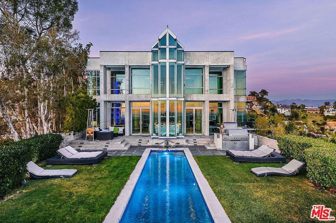 Sky Castle Estate gallery image 1