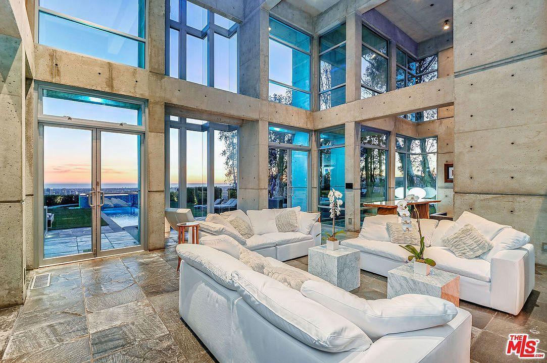 Sky Castle Estate gallery image 10