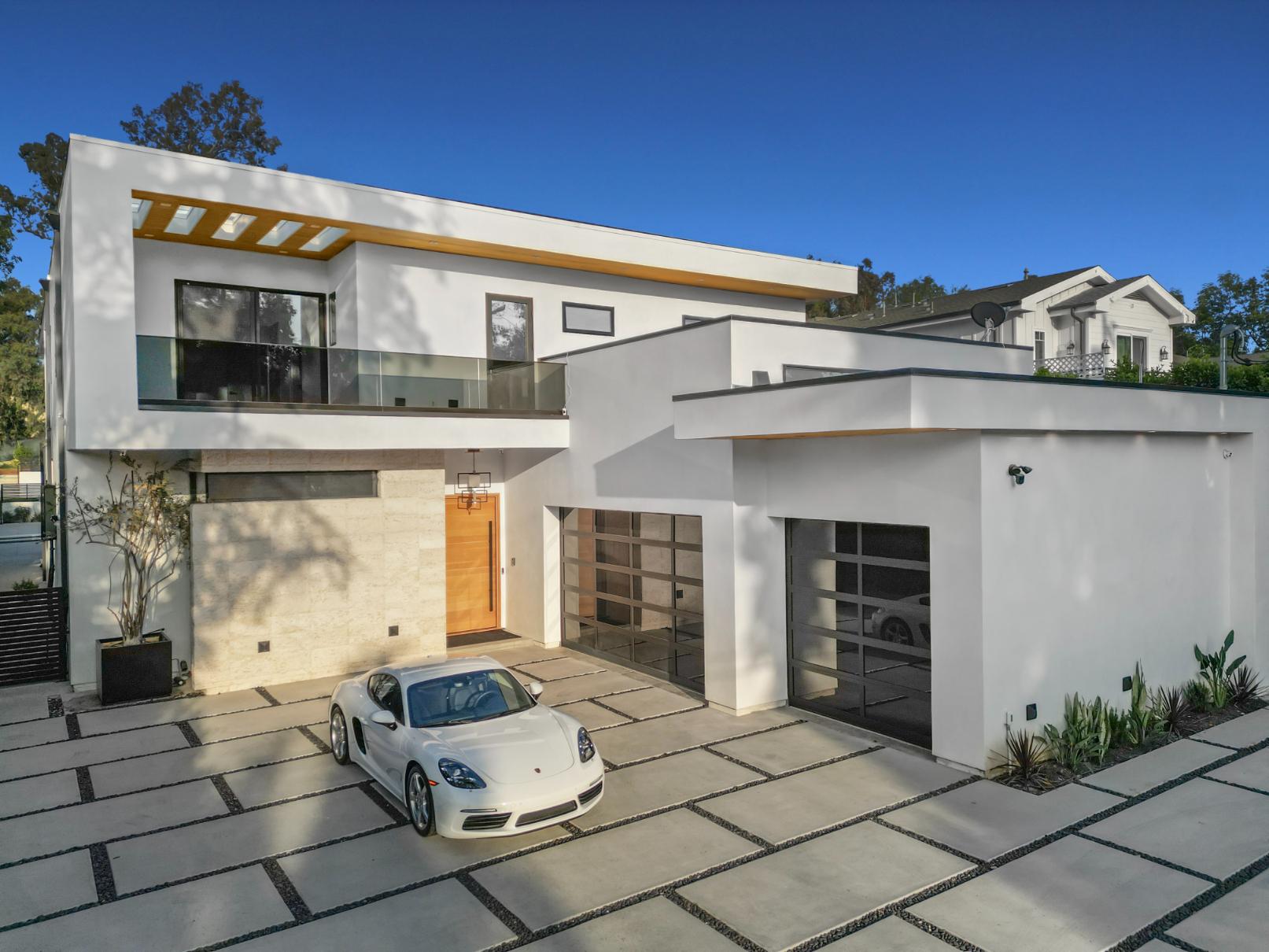 Melvin Modern gallery image 7