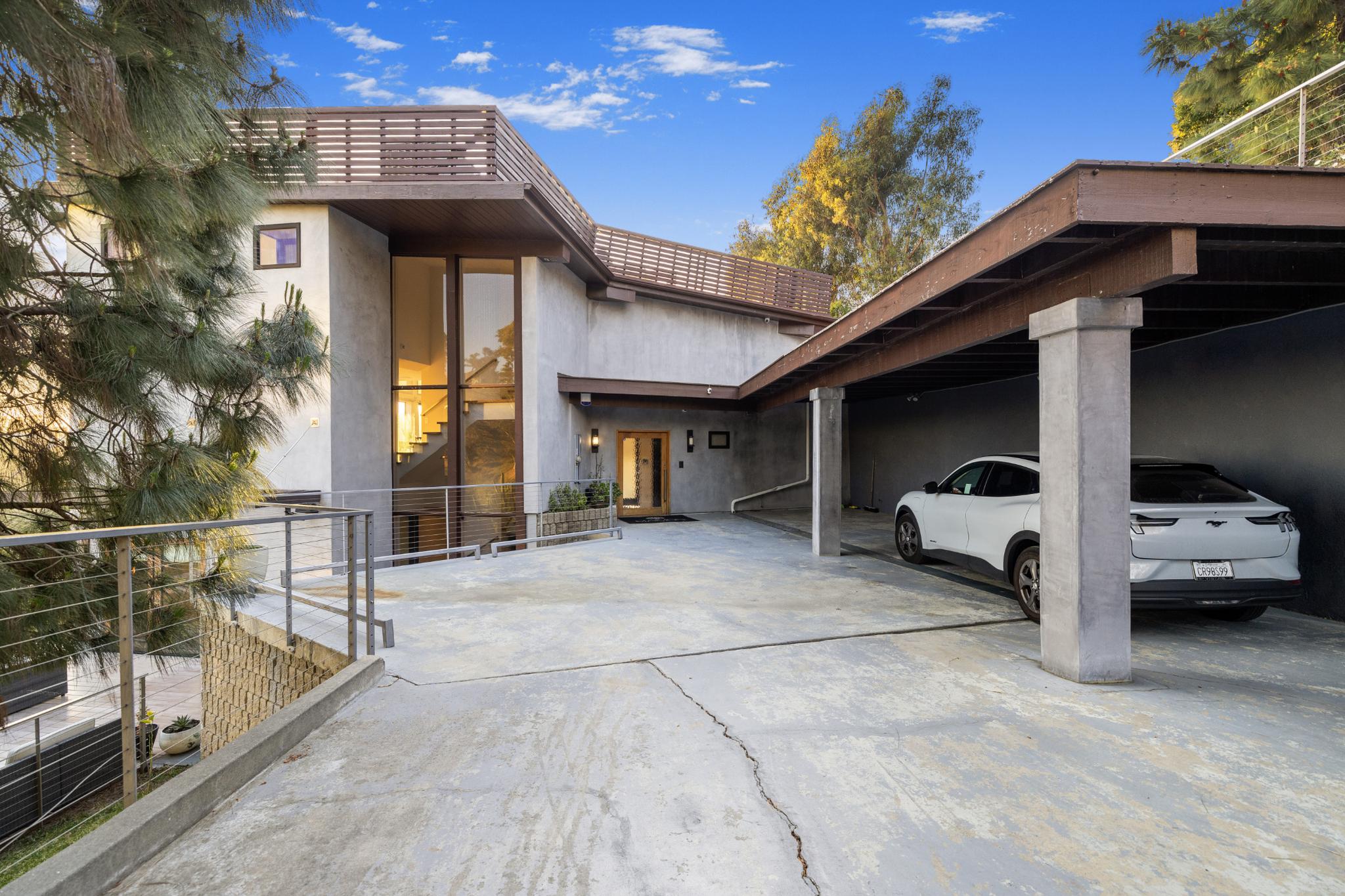 Summitridge gallery image 9