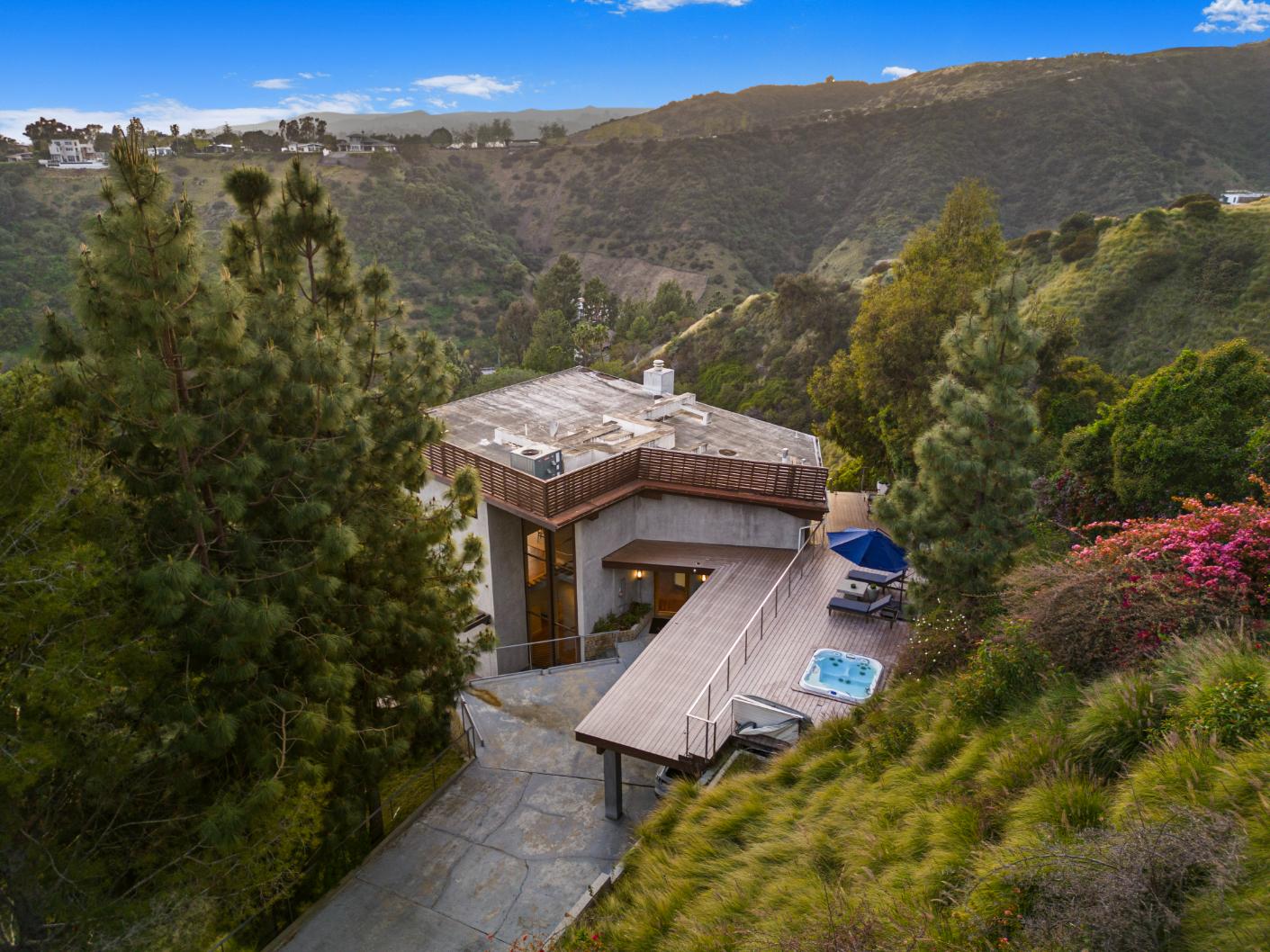 Summitridge gallery image 7