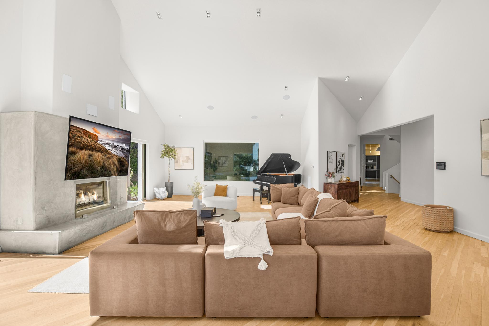 Rising Glen gallery image 8