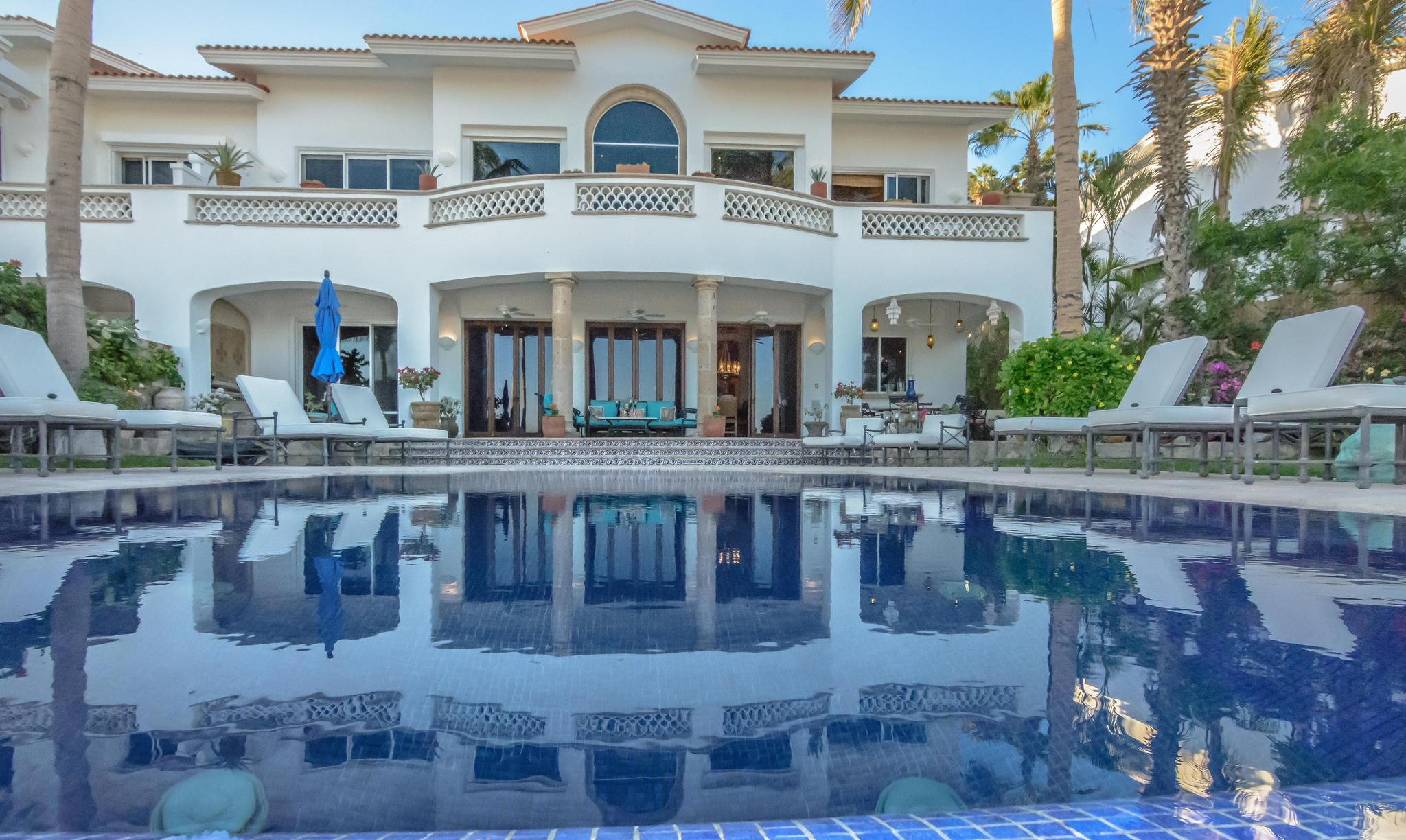 Villa Costa Dorada gallery image 1