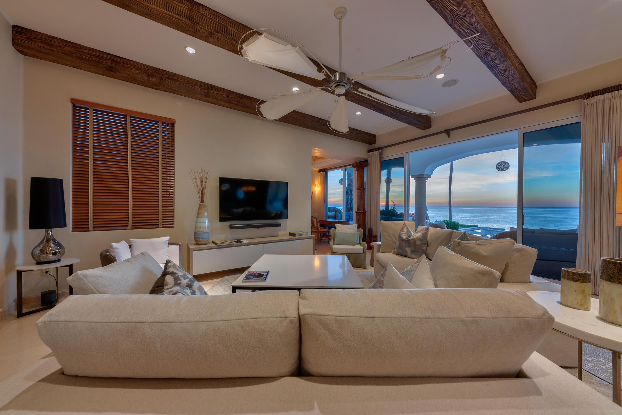 Casa Pacifica Playa gallery image 4