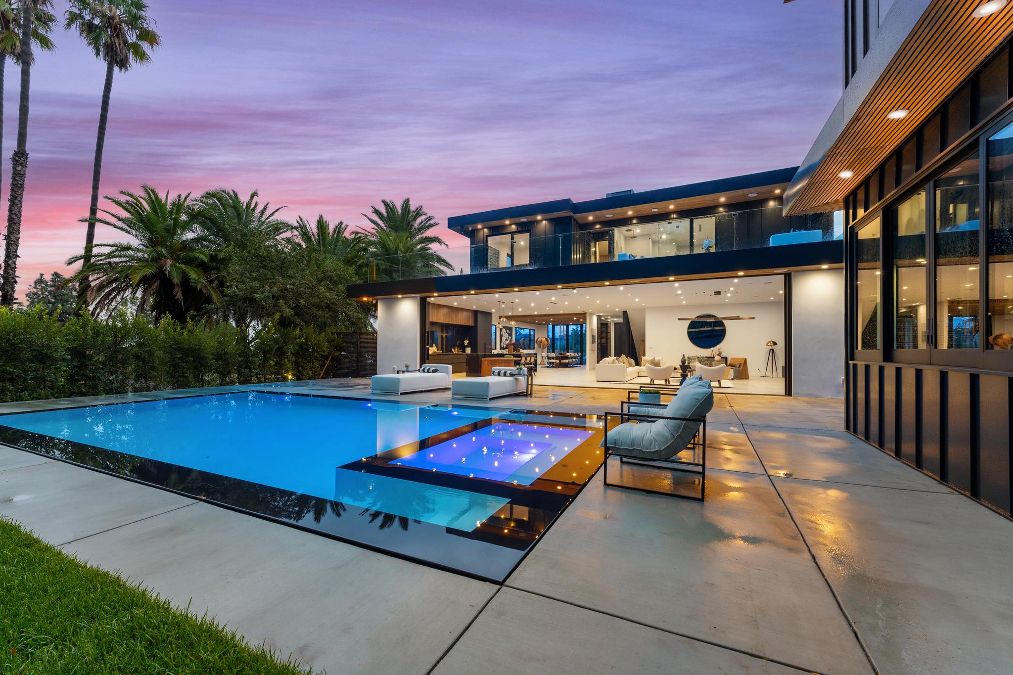 Alto Cedro Villa gallery image 2