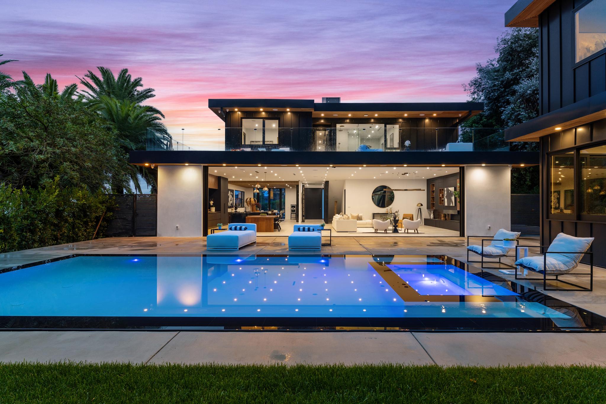 Alto Cedro Villa gallery image 1