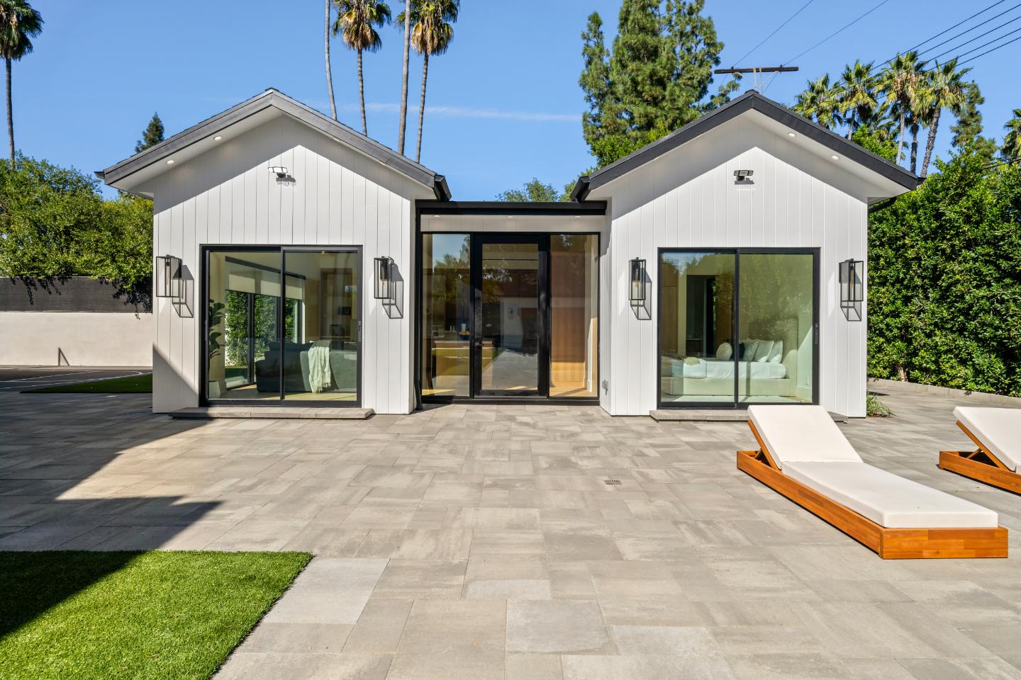 Genesta Villa gallery image 7