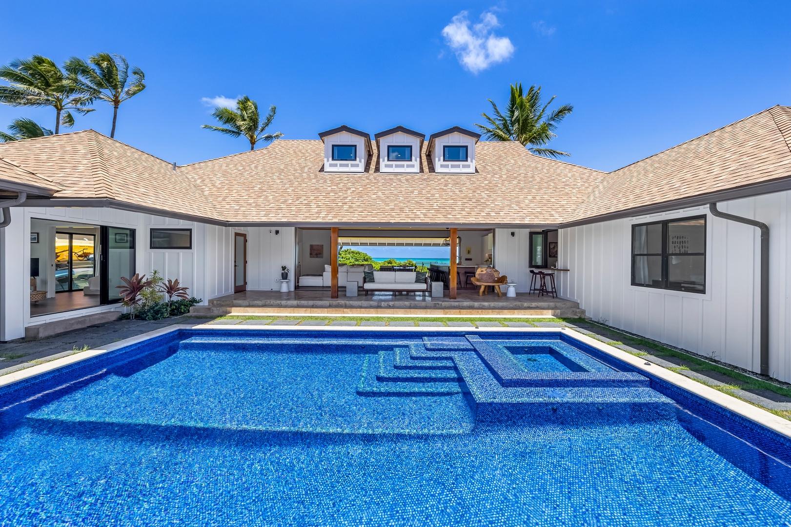 Kailua Beach Villa gallery image 1