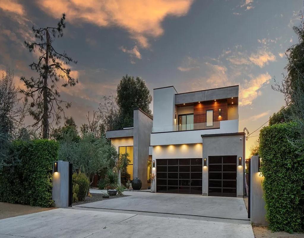 Tarzana Oasis gallery image 2