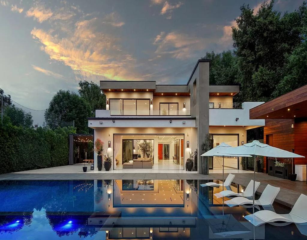 Tarzana Oasis gallery image 1