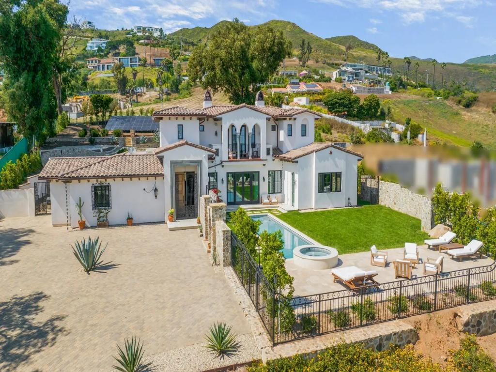 Casa Tranquila Malibu gallery image 2