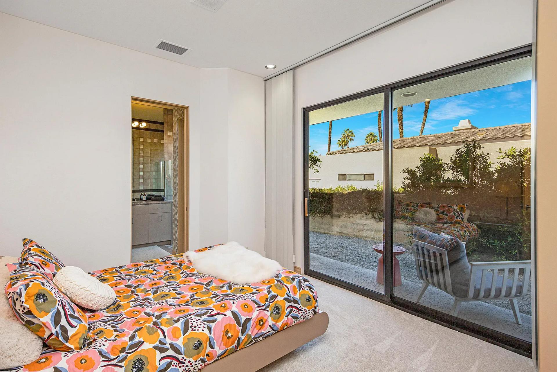 Sunny Lane gallery image 9