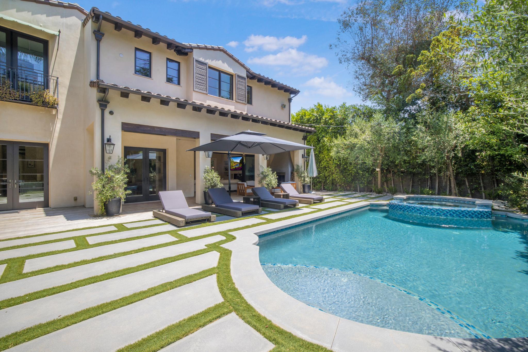 Spalding BH Mansion gallery image 6