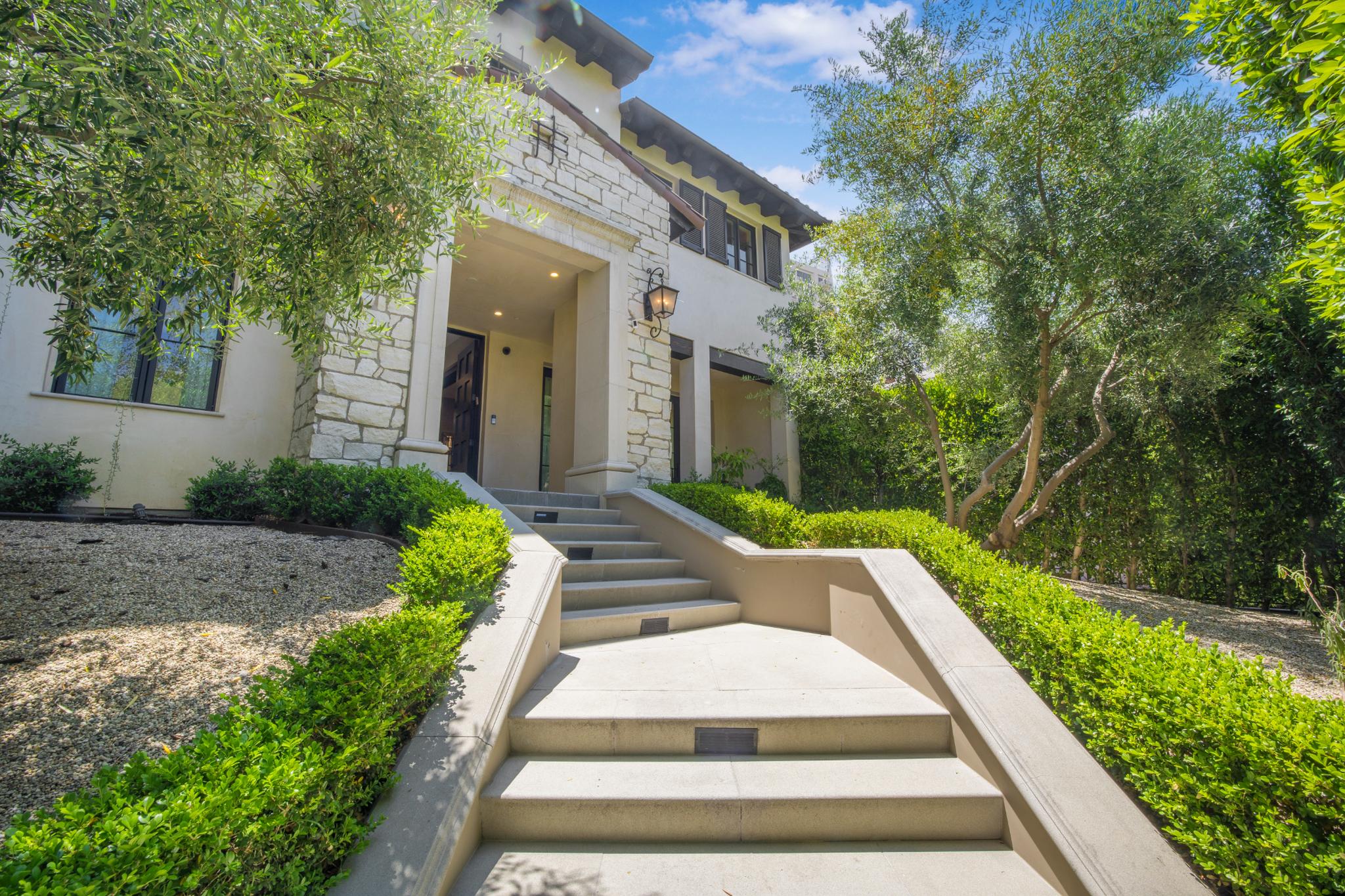 Spalding BH Mansion gallery image 8