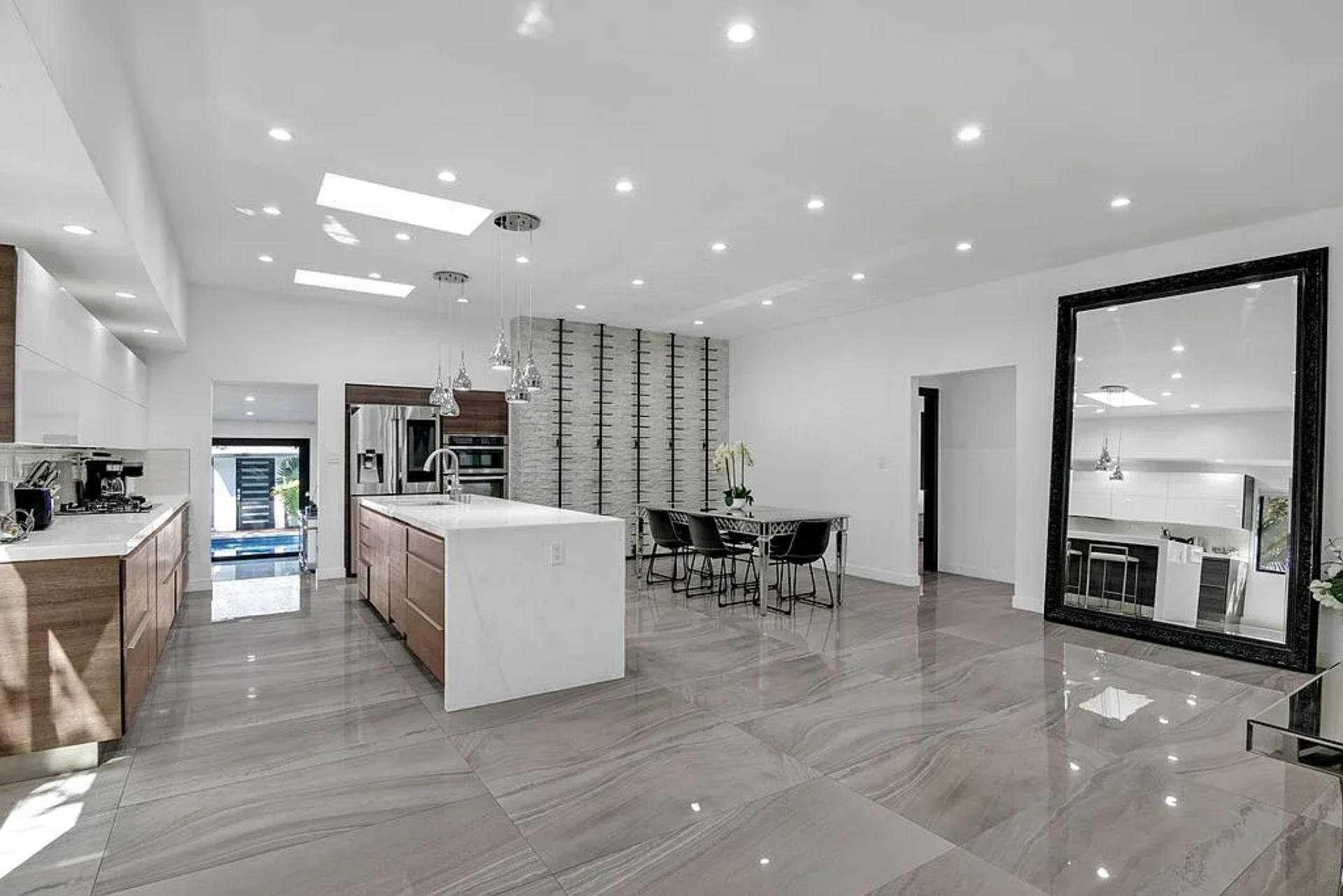 Mansfield Modern gallery image 8