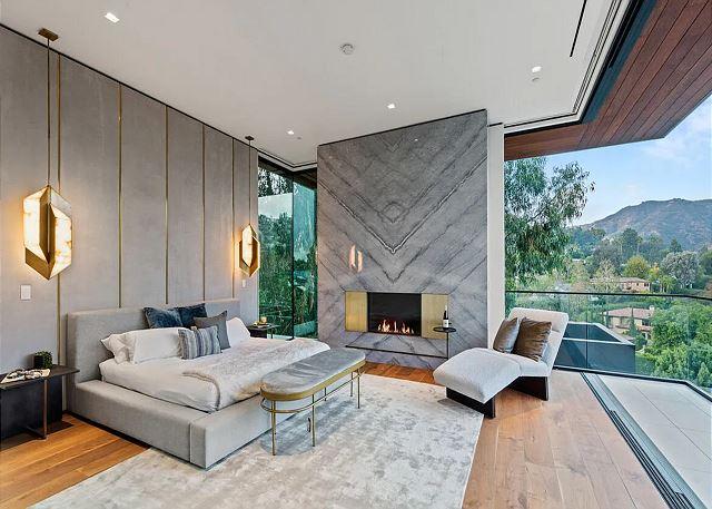 Sienna Modern gallery image 9