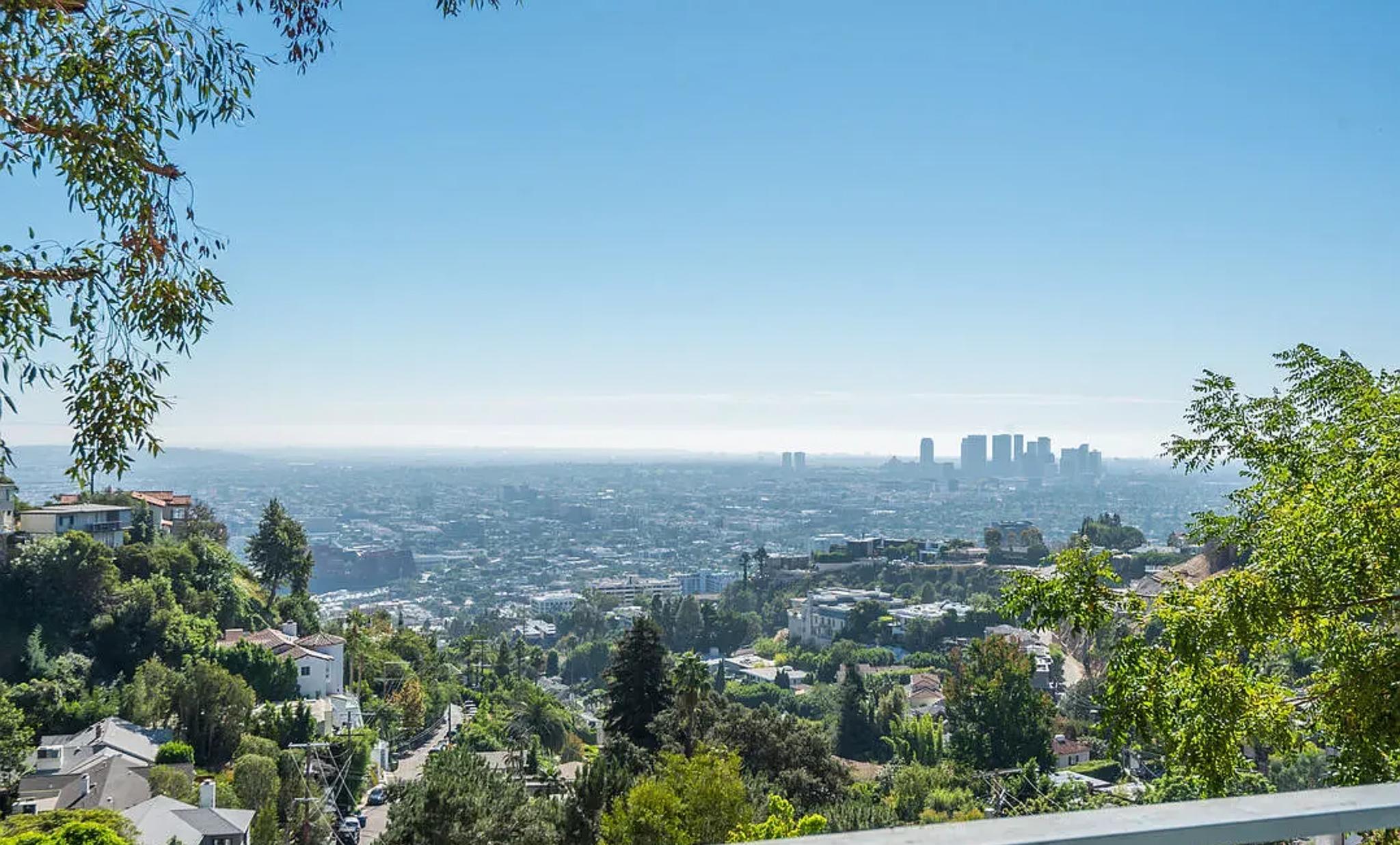 Hollywood Hillside View gallery image 5