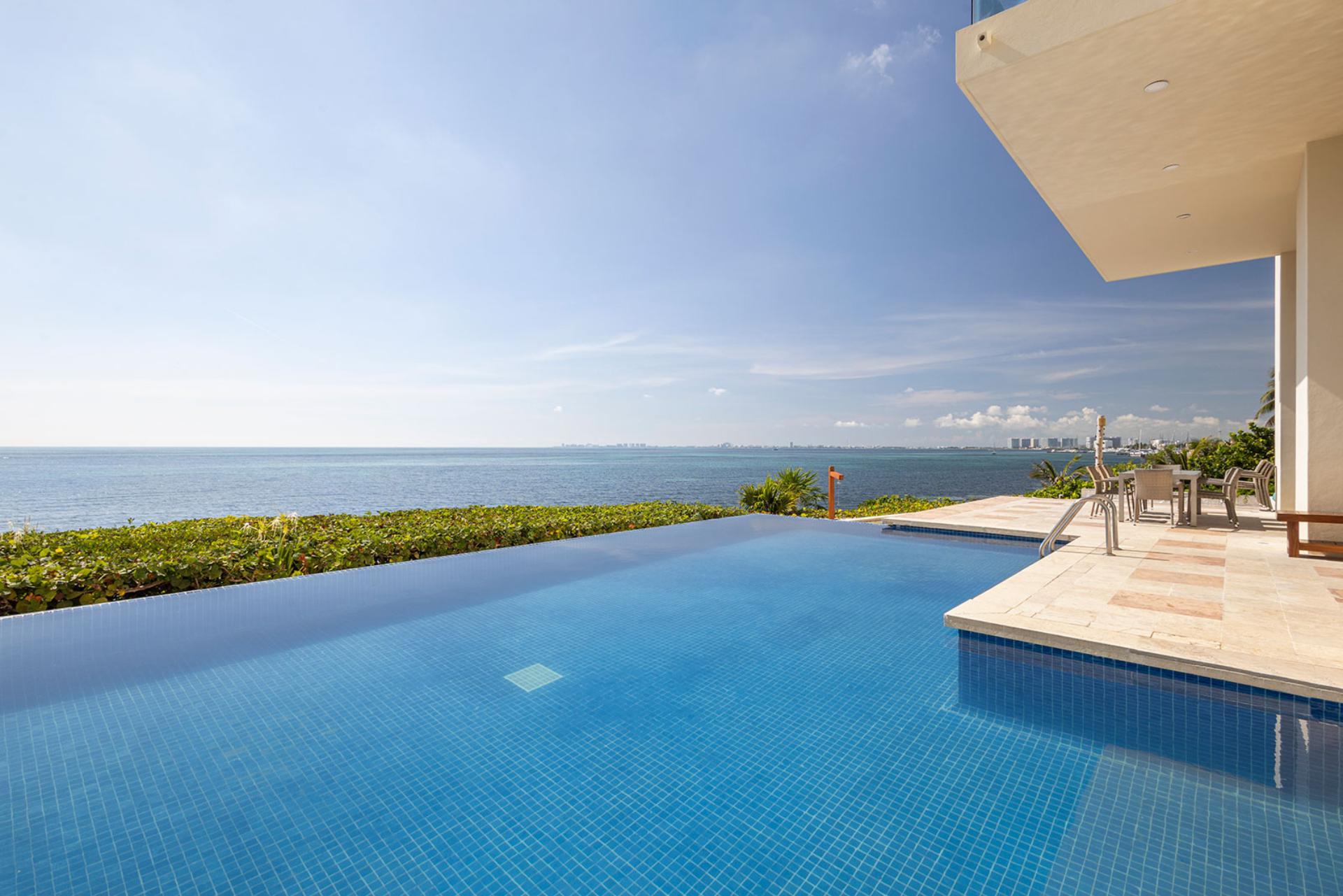 Villa Punta Sam gallery image 6