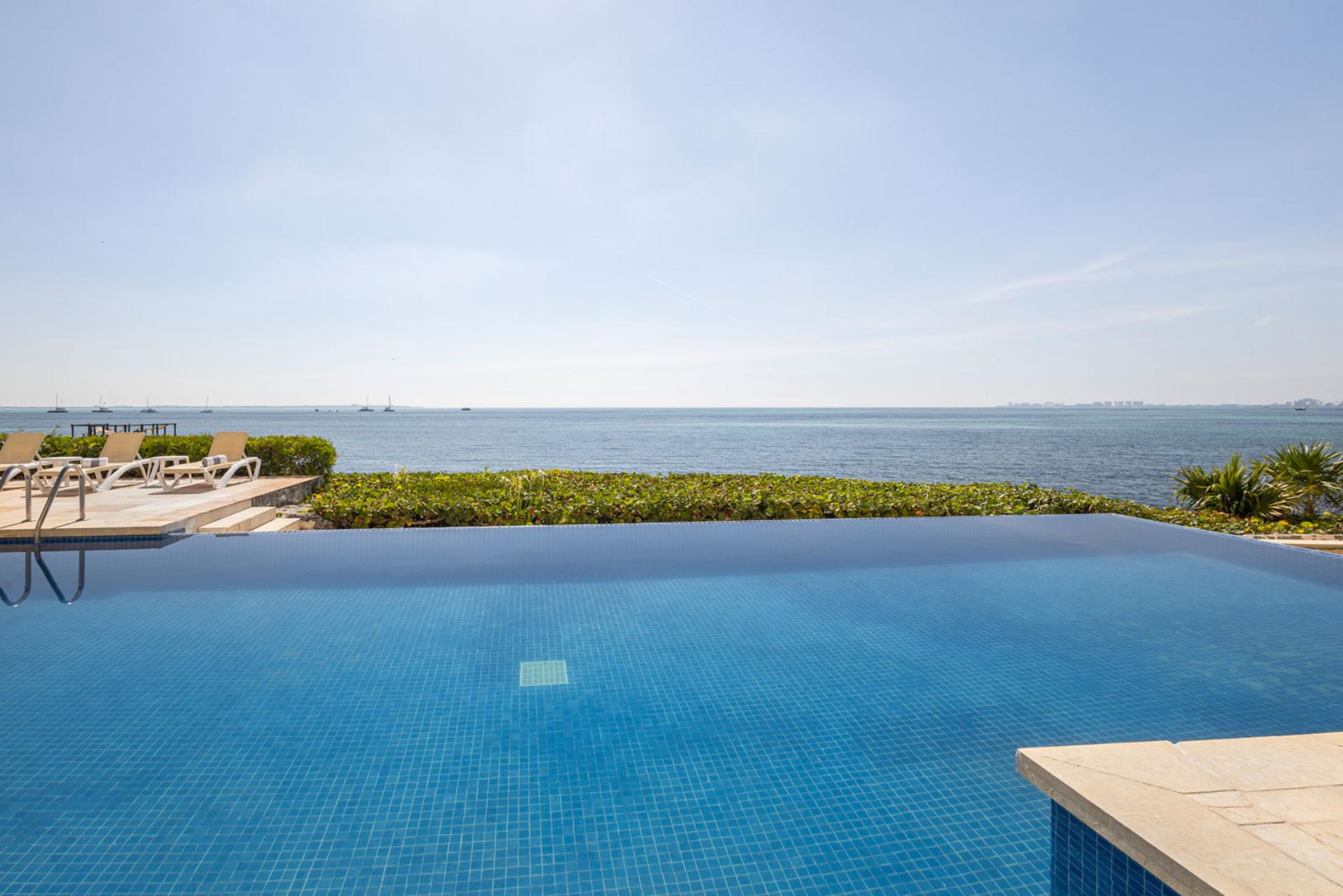 Villa Punta Sam gallery image 3