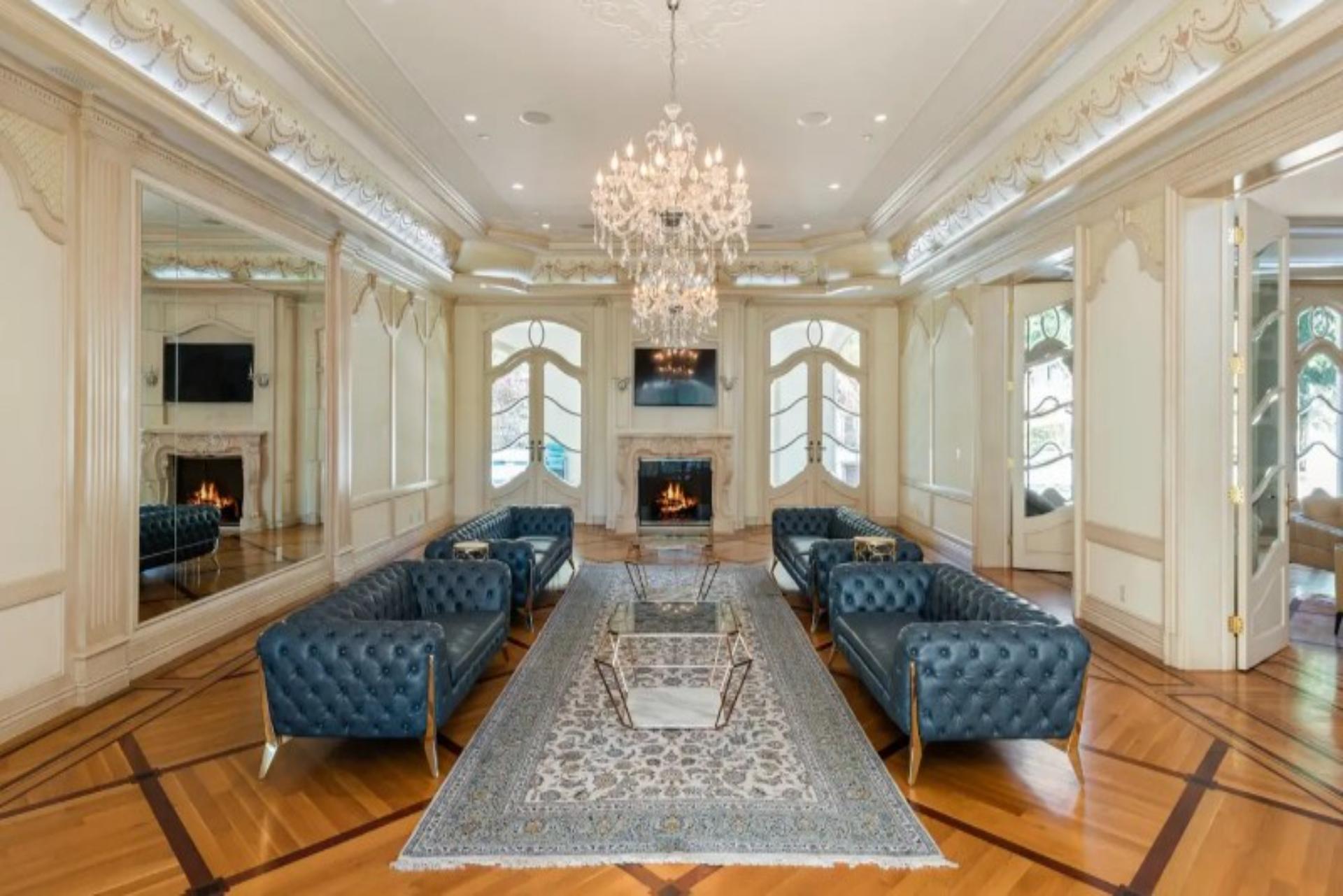 Ballroom Mansion gallery image 4