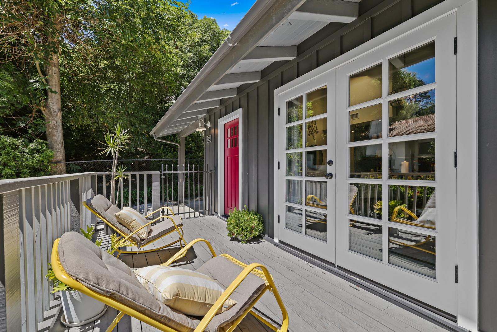 Beverly Hills Bungalow gallery image 2