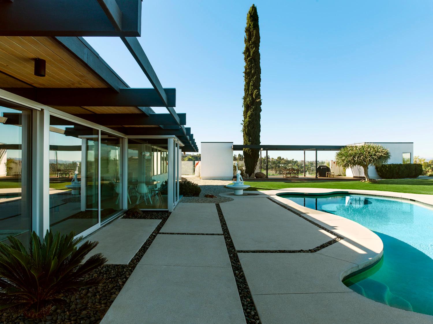 Moonridge Drive gallery image 5