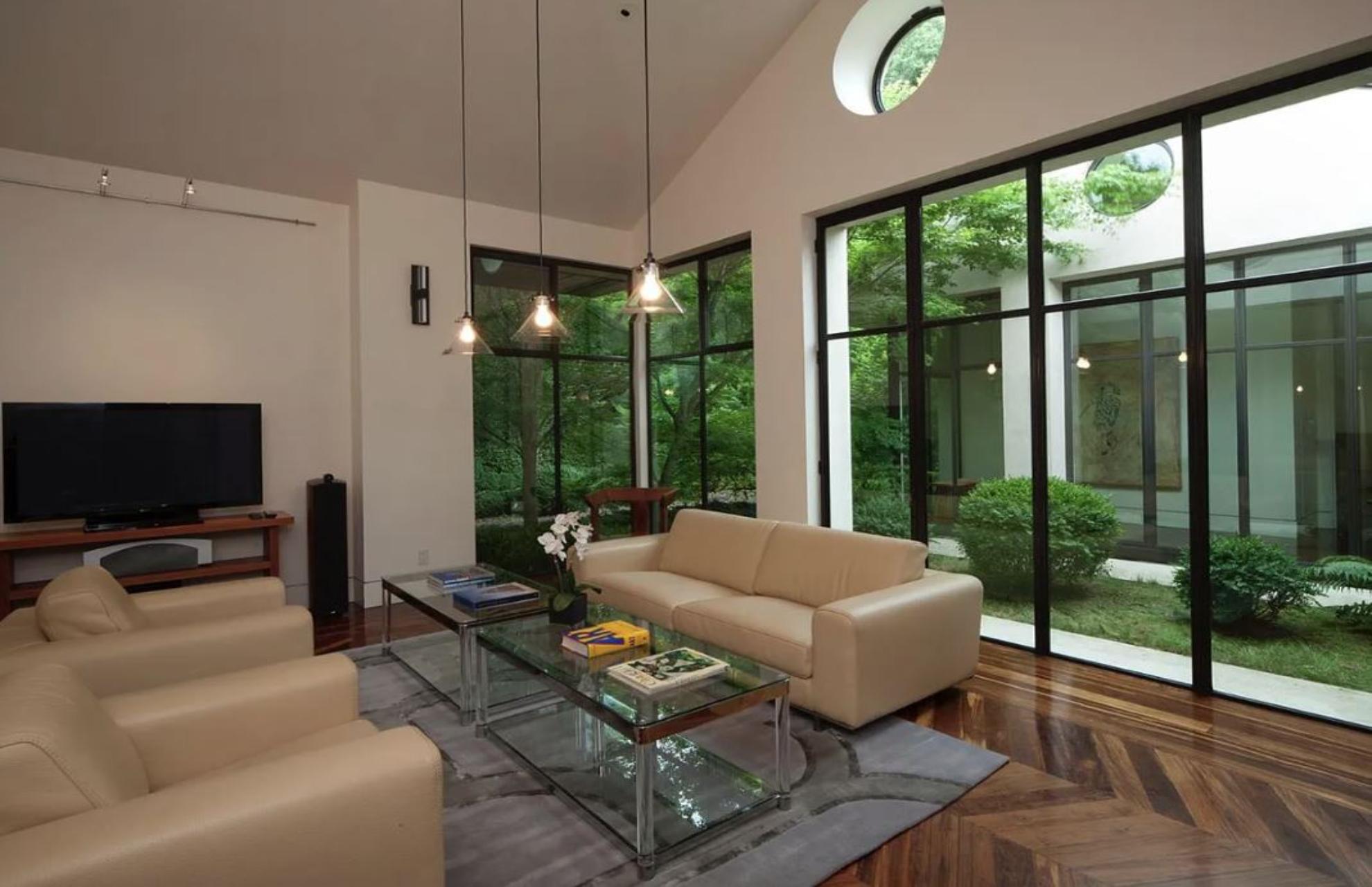 Dar Atherton Villa gallery image 2