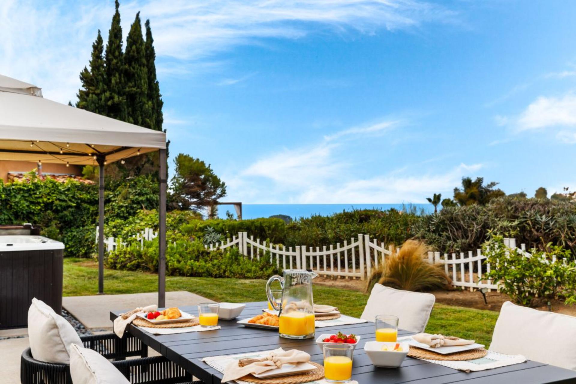Ocean View Retreat Firepit & Spacious Yard gallery image 2