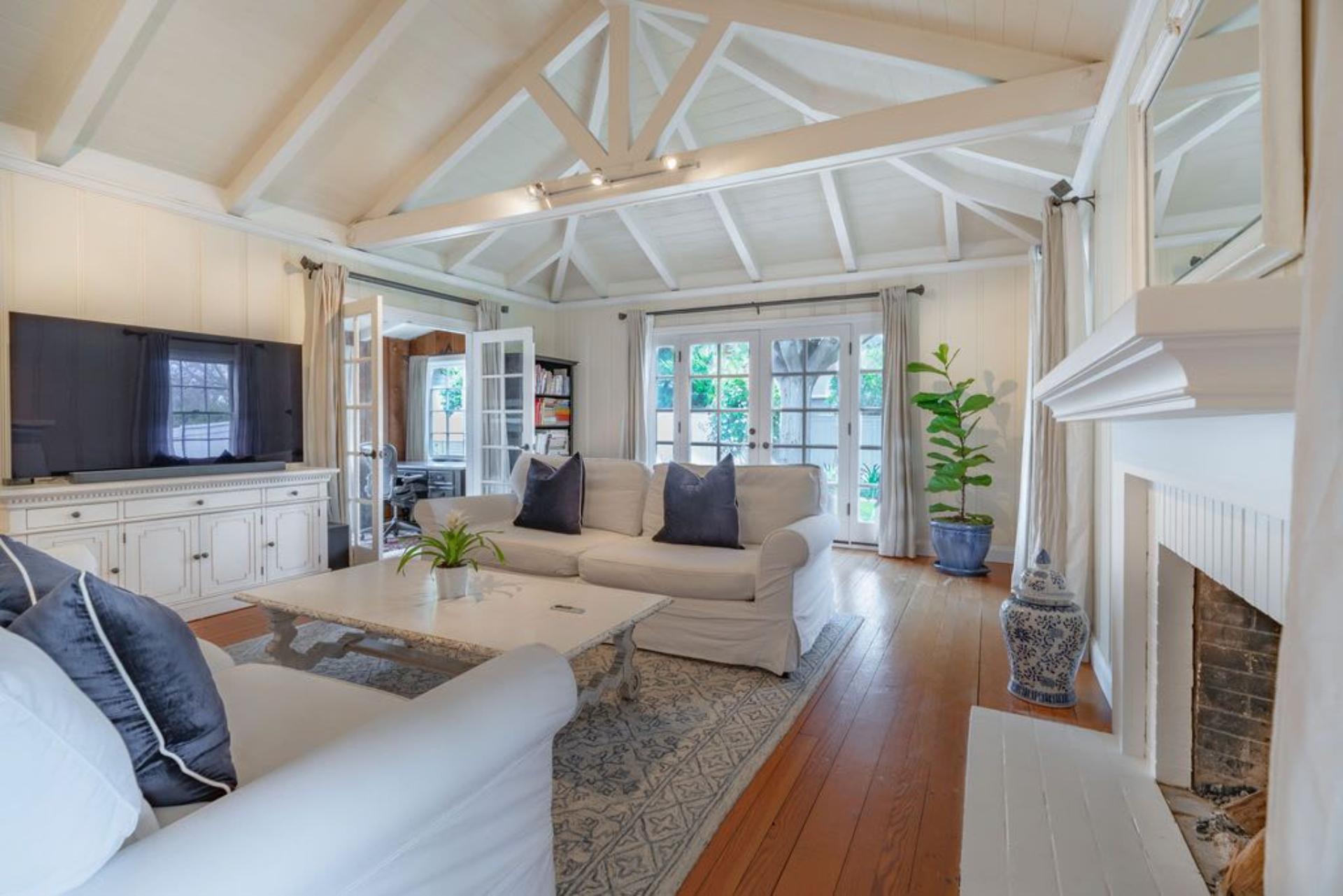Charming La Jolla Shores Cottage gallery image 6