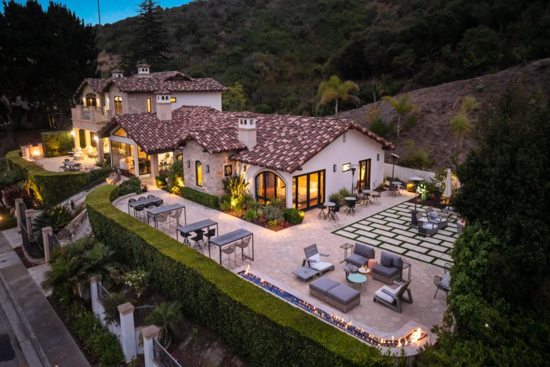 Elegant La Jolla Villa gallery image 10