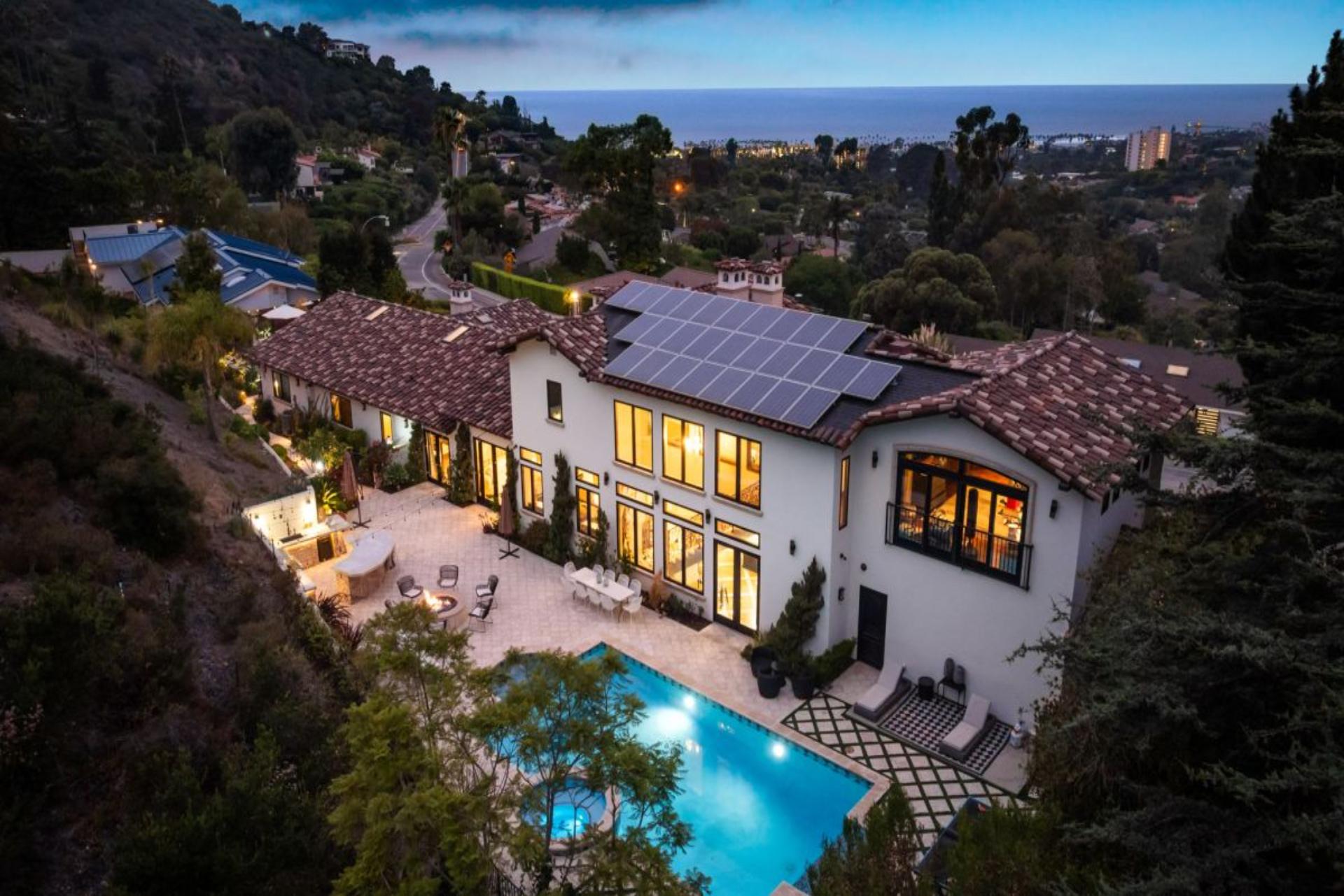 Elegant La Jolla Villa gallery image 9