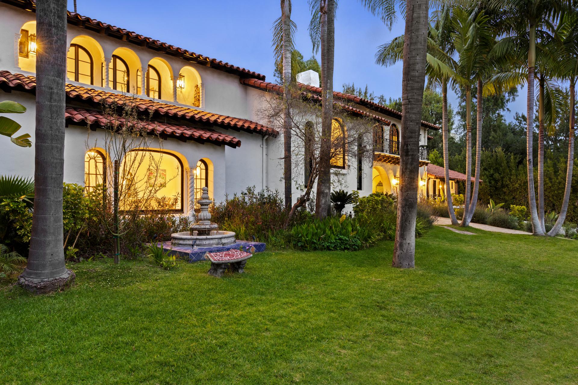 Sunset Estate gallery image 9
