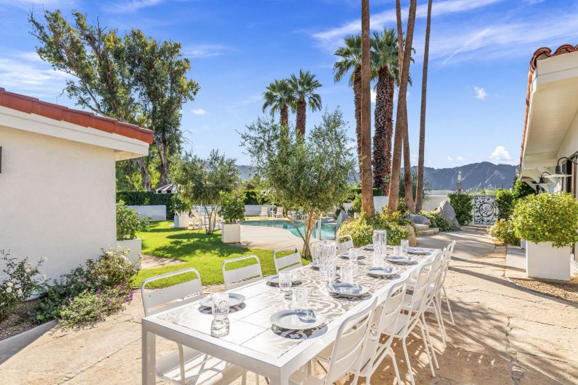 Desert Dreams Ranch Idyllic 6 BR Next to the Polo Grounds gallery image 6