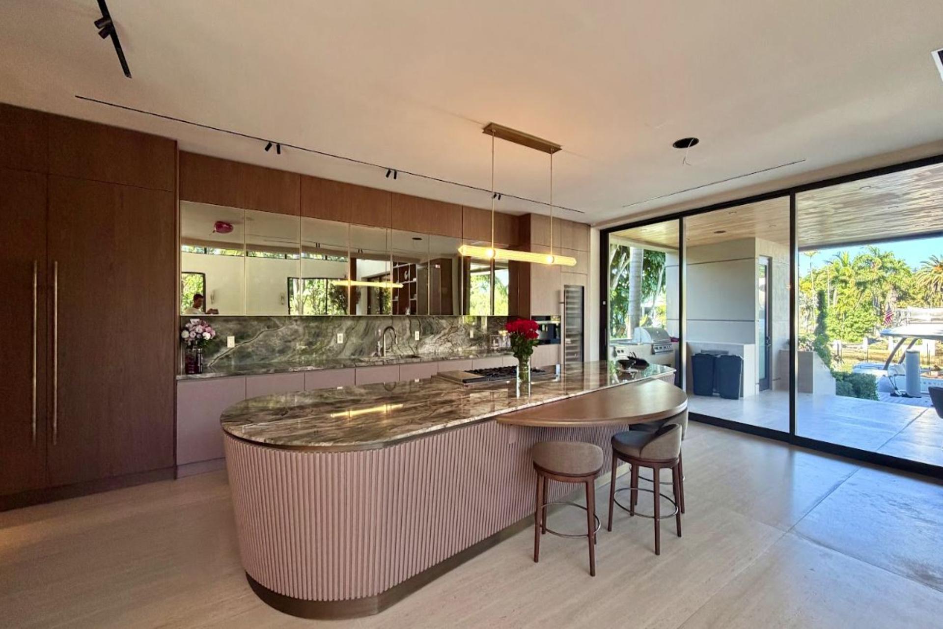 MiraDar Estate gallery image 5
