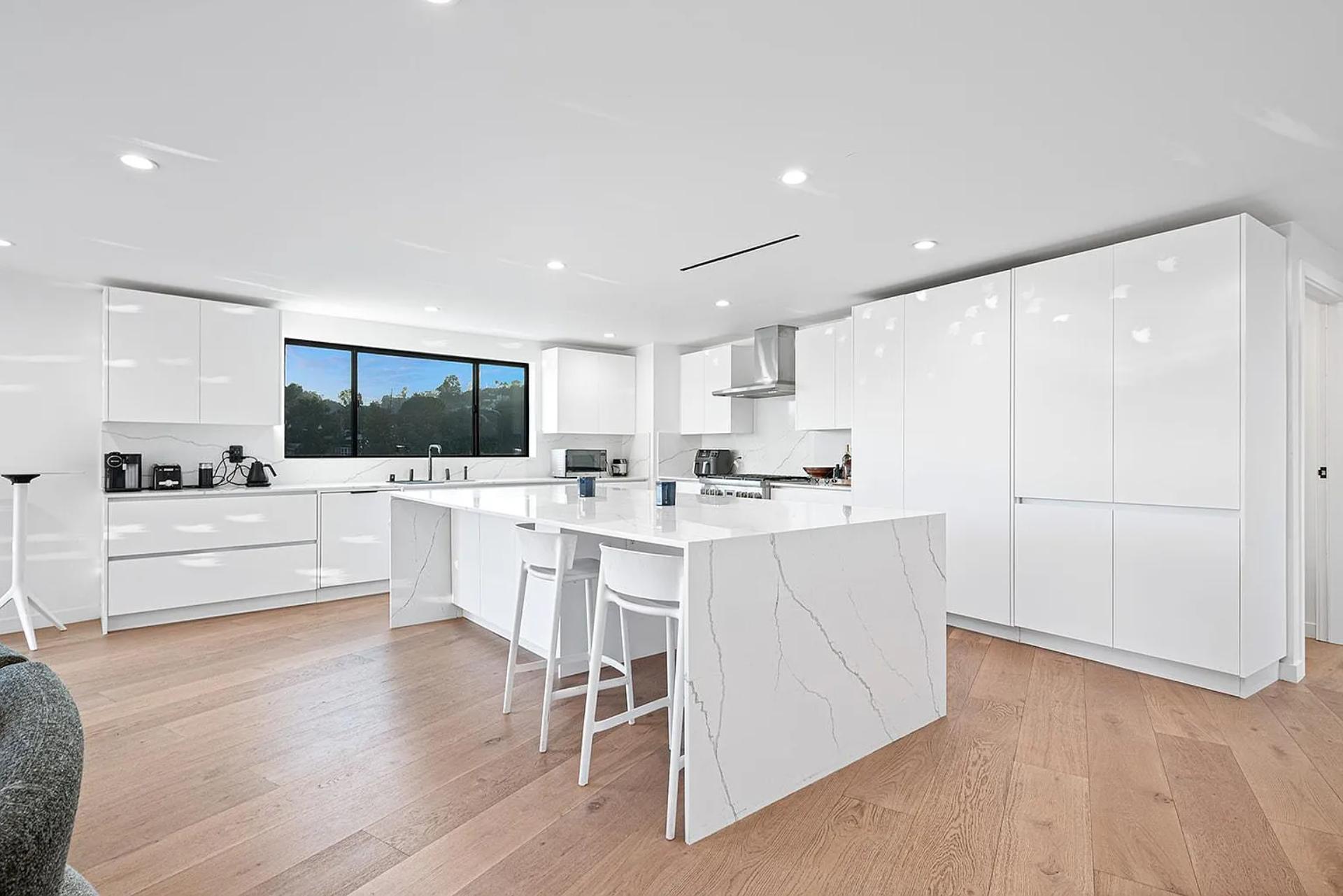 Skyline Villa gallery image 7