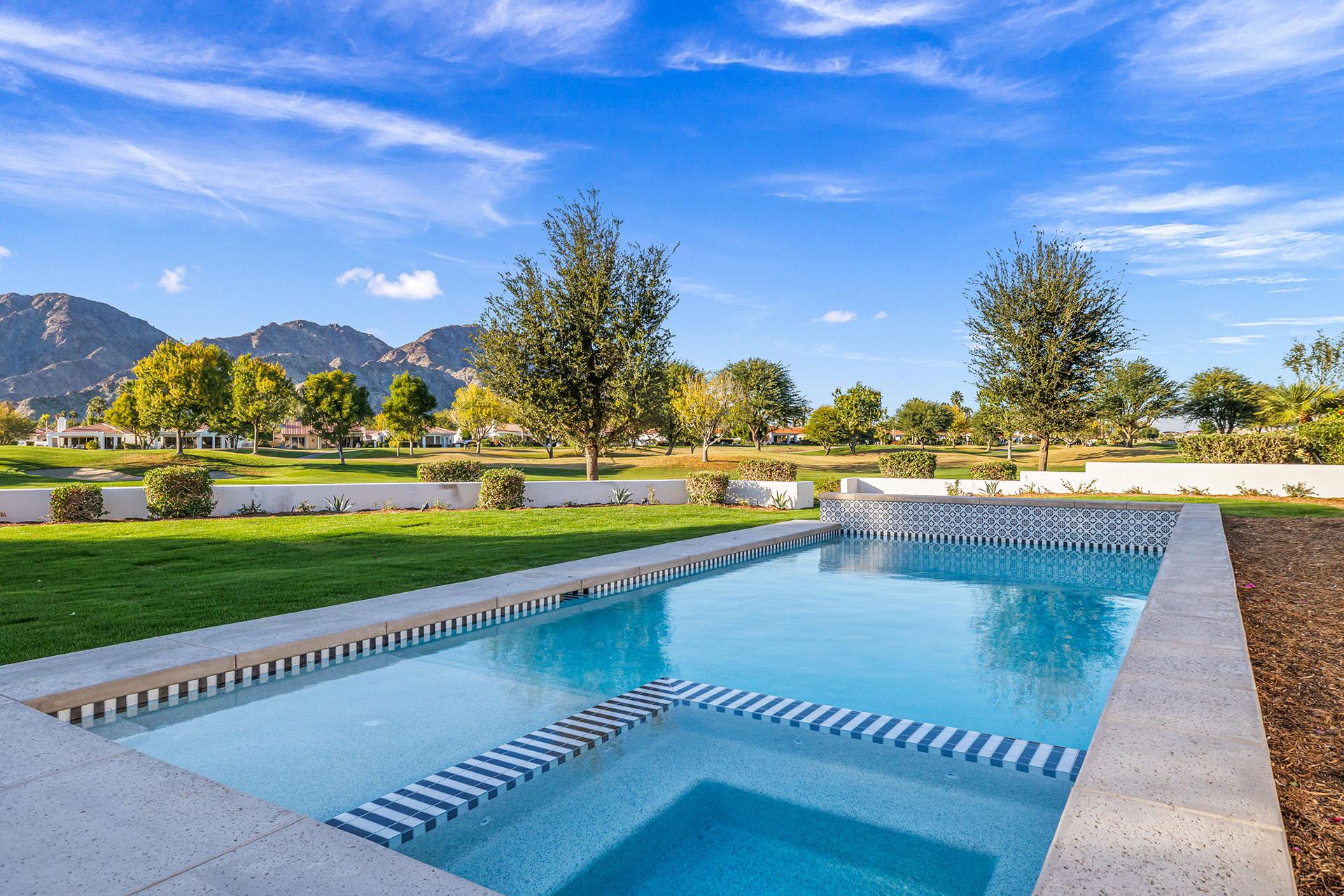 Riviera Sun gallery image 9
