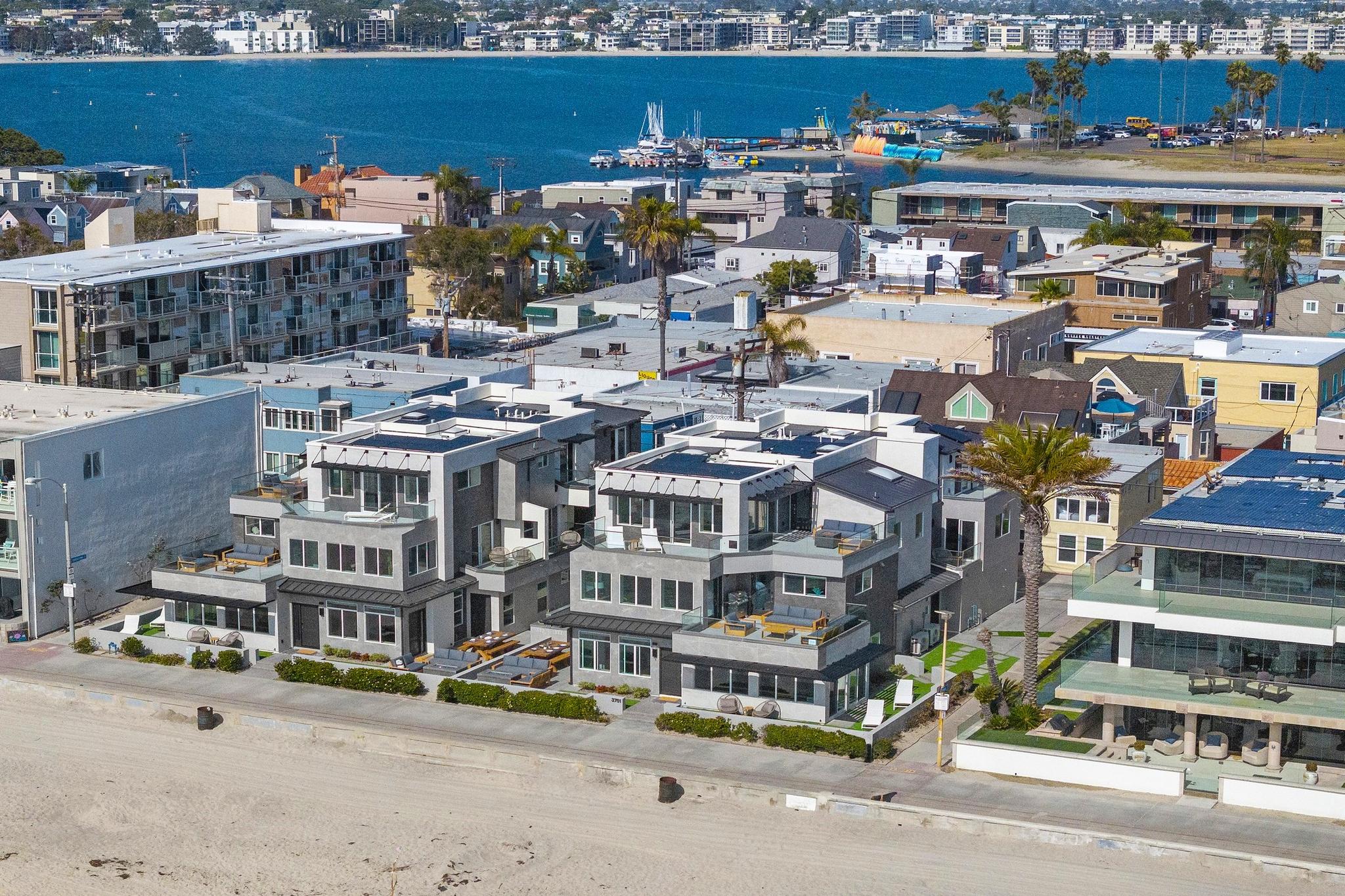 Oceanfront 2 North gallery image 8