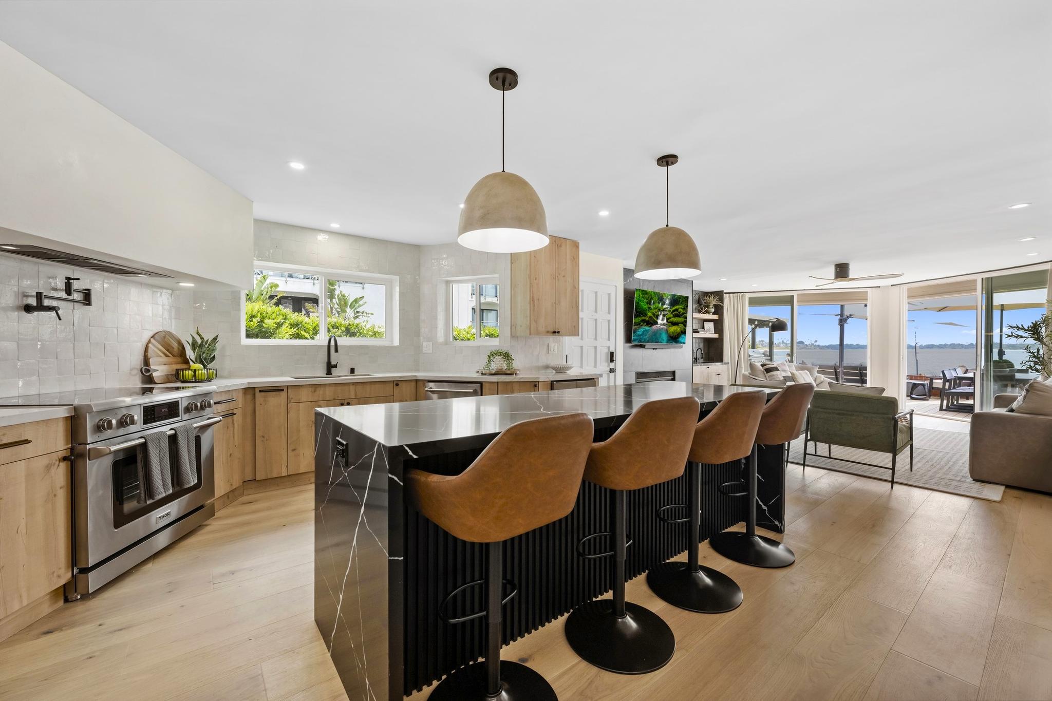 Mission Bay Retreat gallery image 9