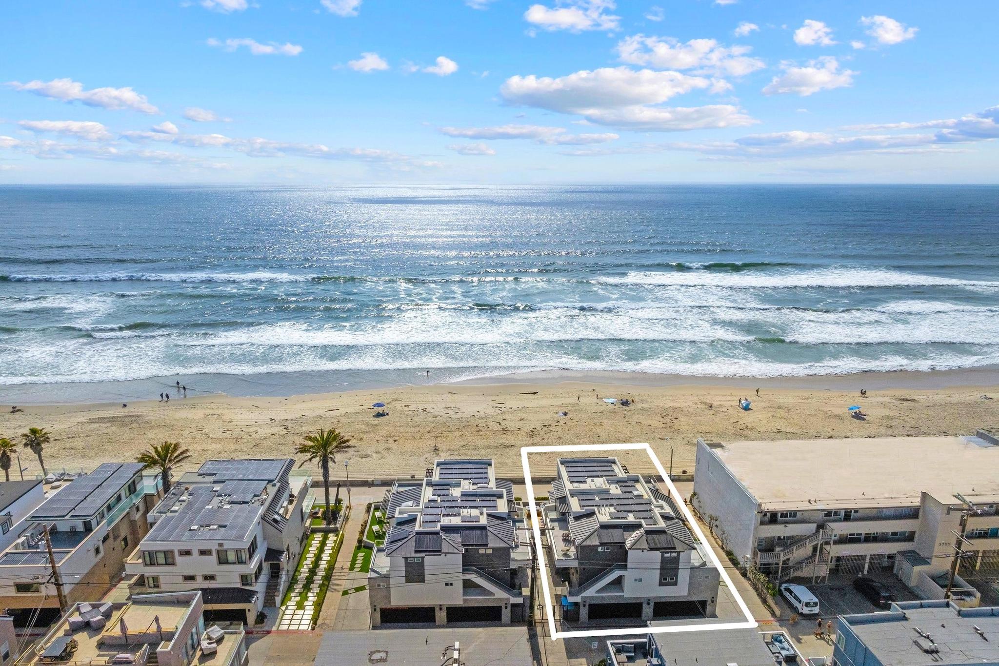 Oceanfront 2 North gallery image 2