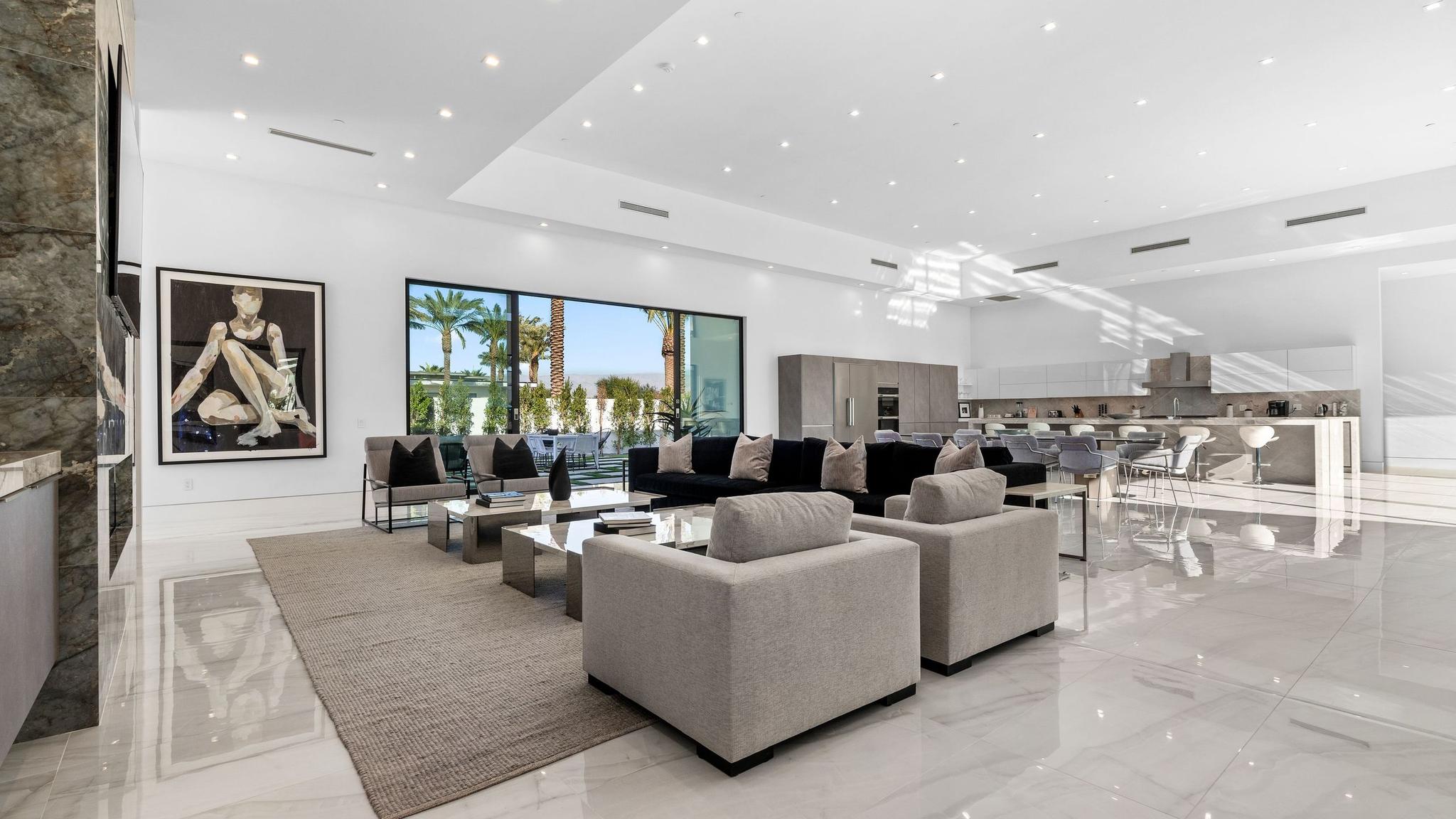 Bravo Villa #6 gallery image 8