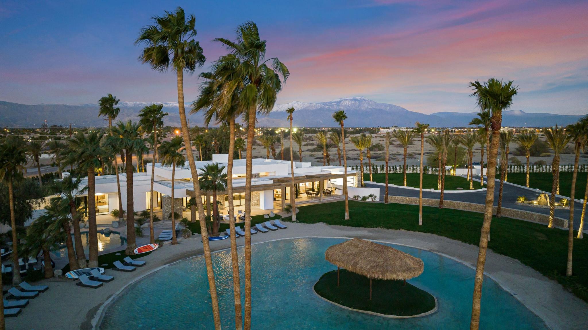 The Bravo Beach Club gallery image 7