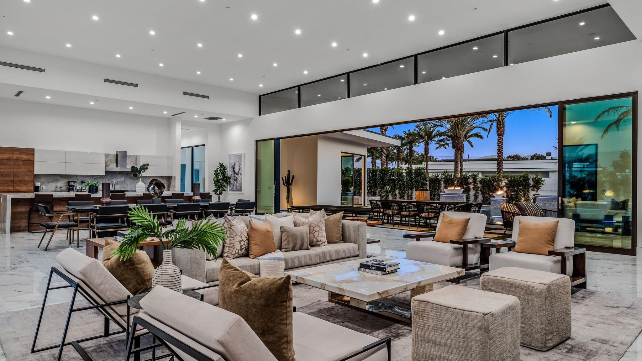 Bravo Villas Cielo gallery image 7