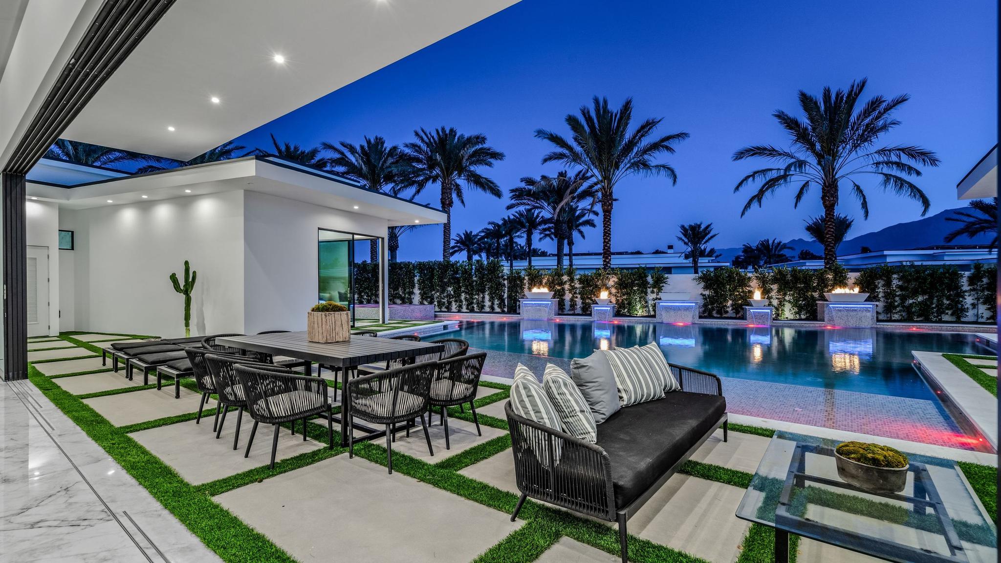 Bravo Villas Cielo gallery image 9