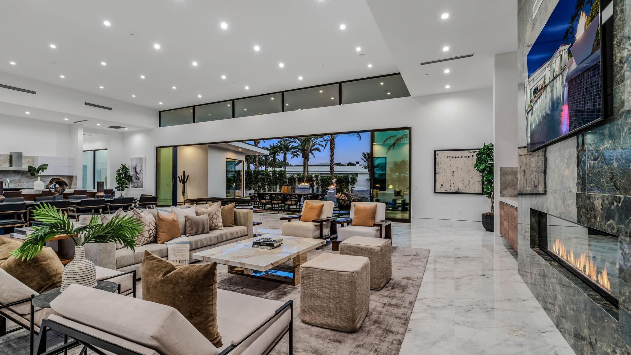 Bravo Villas Cielo gallery image 4