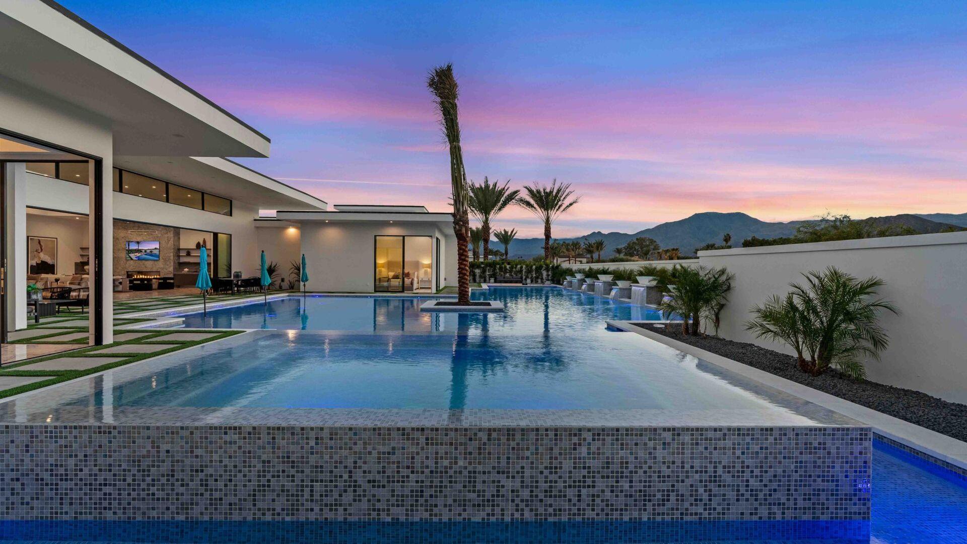 Bravo Villas Dorada gallery image 5